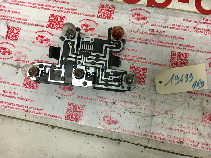 Base portalampade fanale posteriore destro RENAULT MEGANE 1 PHASE 2 Gasolina - 1