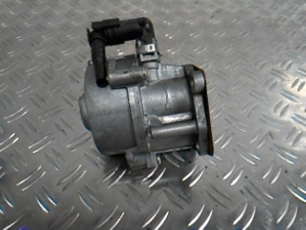 Pompe à vide RENAULT MEGANE 2 PHASE 1 BREAK Diesel - 1