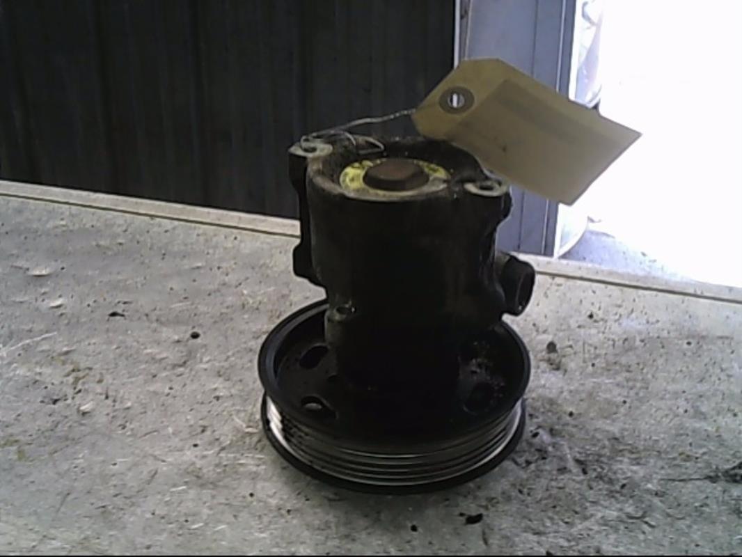 Pompe de direction VOLKSWAGEN POLO 3 PHASE 2 Diesel - 1