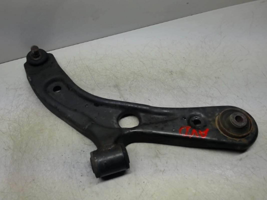 Triangle avant droit SUZUKI SWIFT 3 Essence - 1