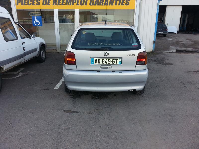 Calandre VOLKSWAGEN POLO 3 PHASE 1 Essence - 1