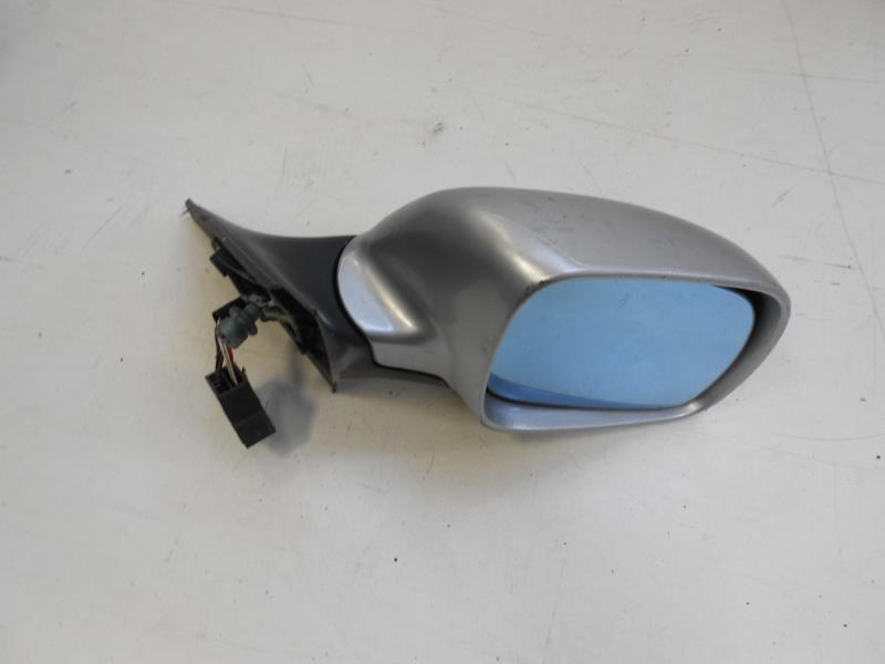 Retroviseur droit AUDI A4 1 PHASE 1 Essence - 1