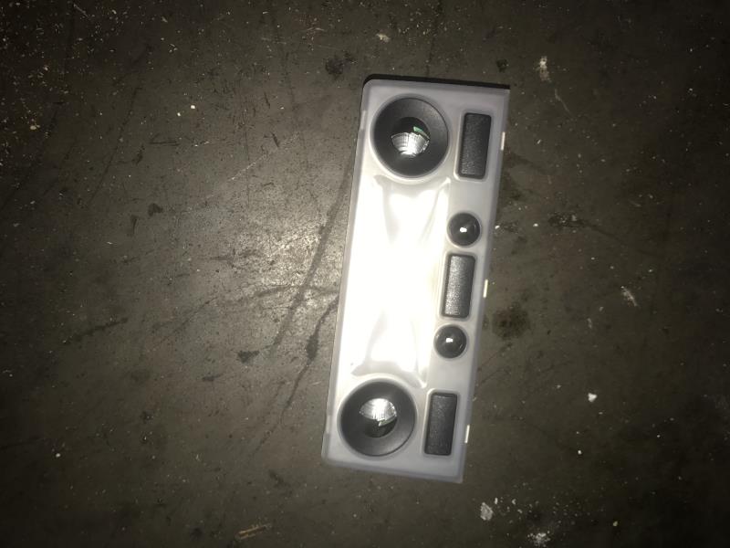 Eclairage de plafonnier BMW SERIE 3 E90 PHASE 1 Diesel - 1
