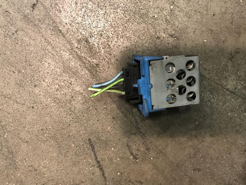 Resistance chauffage BMW SERIE 5 E34  - 1