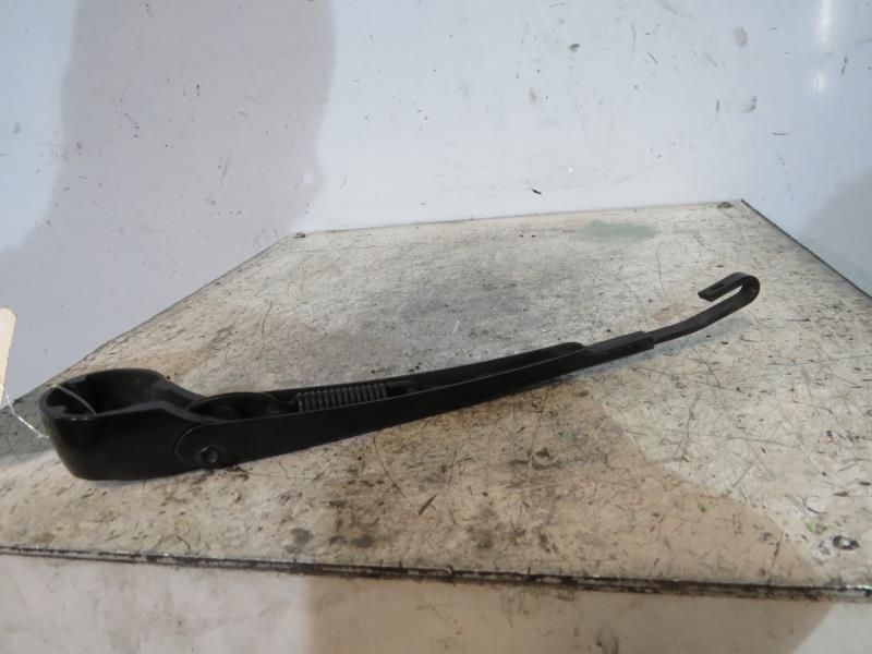 Braccio tergicristallo posteriore AUDI A4 1 AVANT PHASE 1 BREAK Gasolina - 1