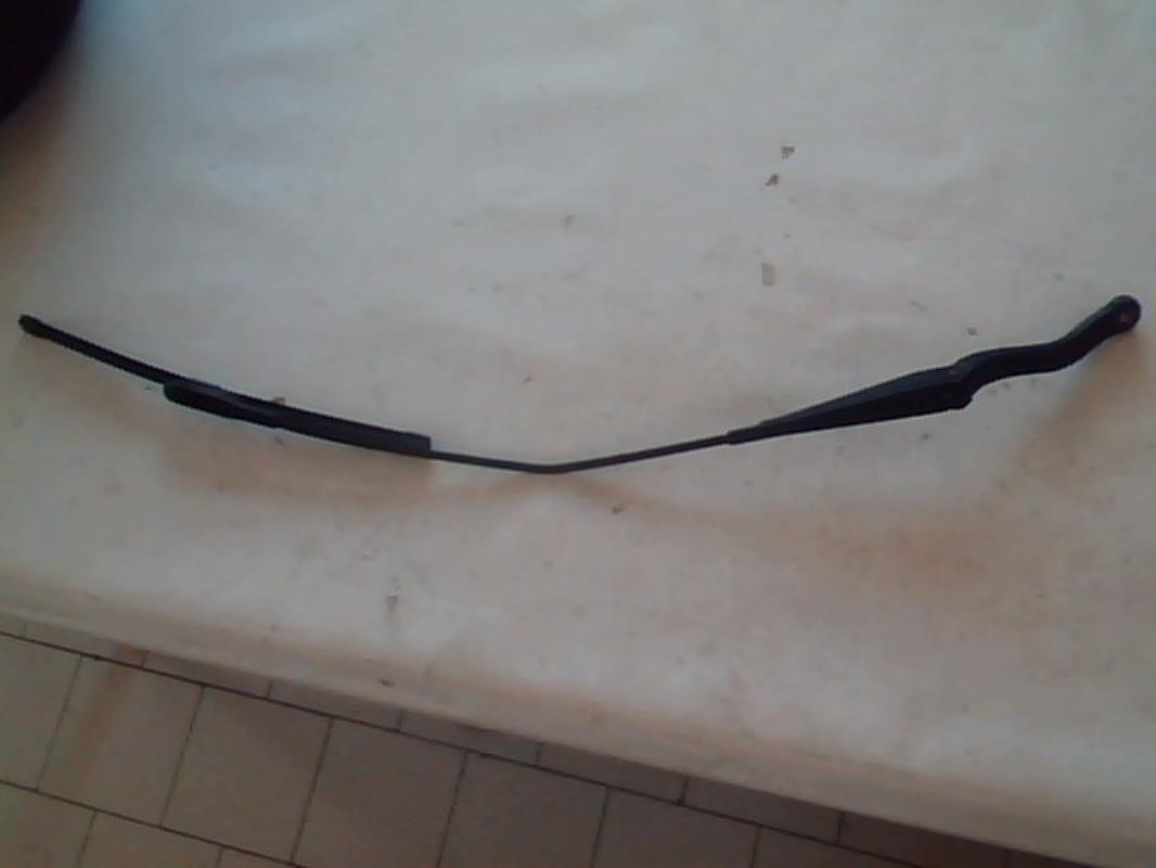 Braccio tergicristallo anteriore destro OPEL CORSA D PHASE 1 Gasolina - 1