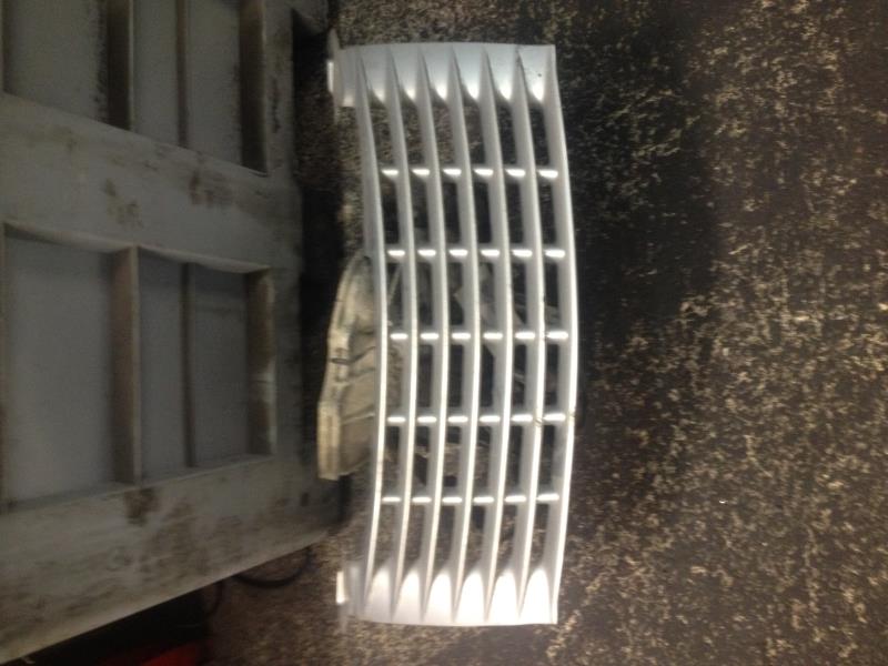 Calandre CHRYSLER PT CRUISER PHASE 1 BREAK Diesel - 1