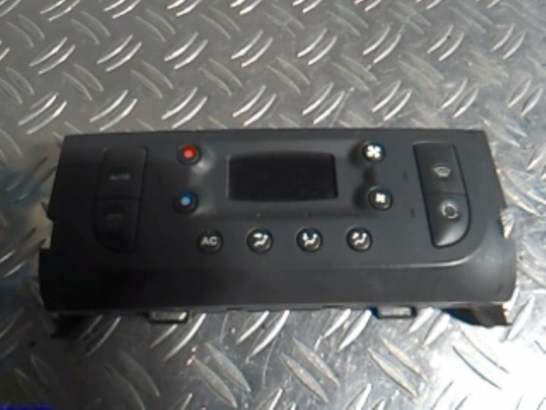 Commande chauffage RENAULT CLIO 2 PHASE 2 Essence - 1