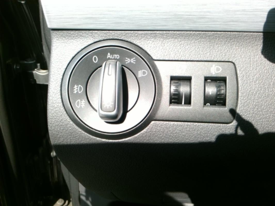 Commande de phare VOLKSWAGEN TOURAN 2 Diesel - 1