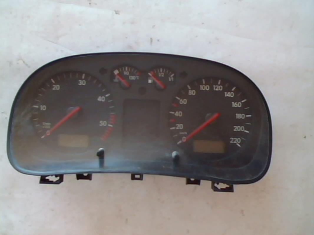 Compteur VOLKSWAGEN GOLF 4 Diesel - 1