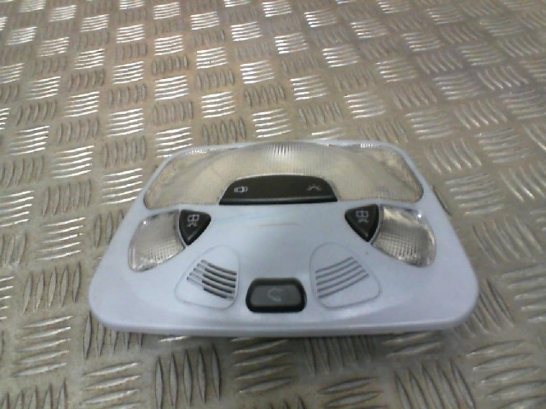 Luce di cortesia MERCEDES CLASSE C 203 COUPE SPORT PHASE 1 Diésel - 1
