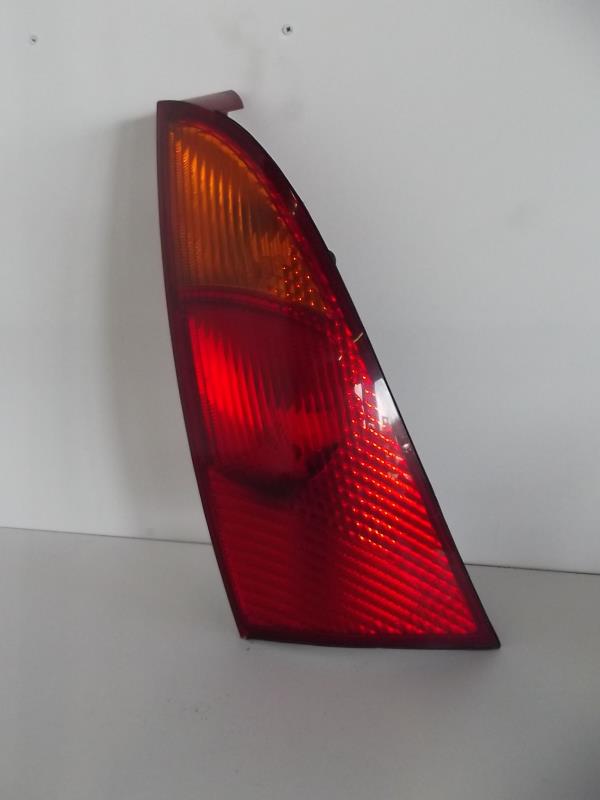 Fanale posteriore principale destro (luci) FORD FOCUS 1 Diésel - 1