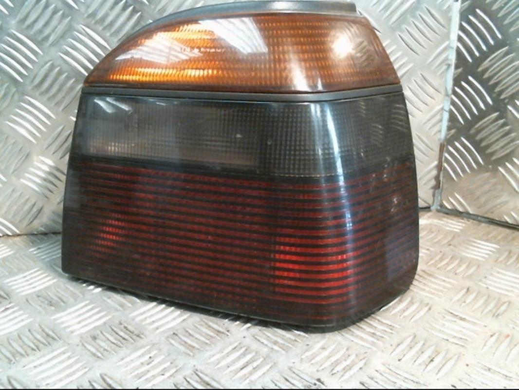 Fanale posteriore principale destro (luci) VOLKSWAGEN GOLF 3 Gasolina - 1