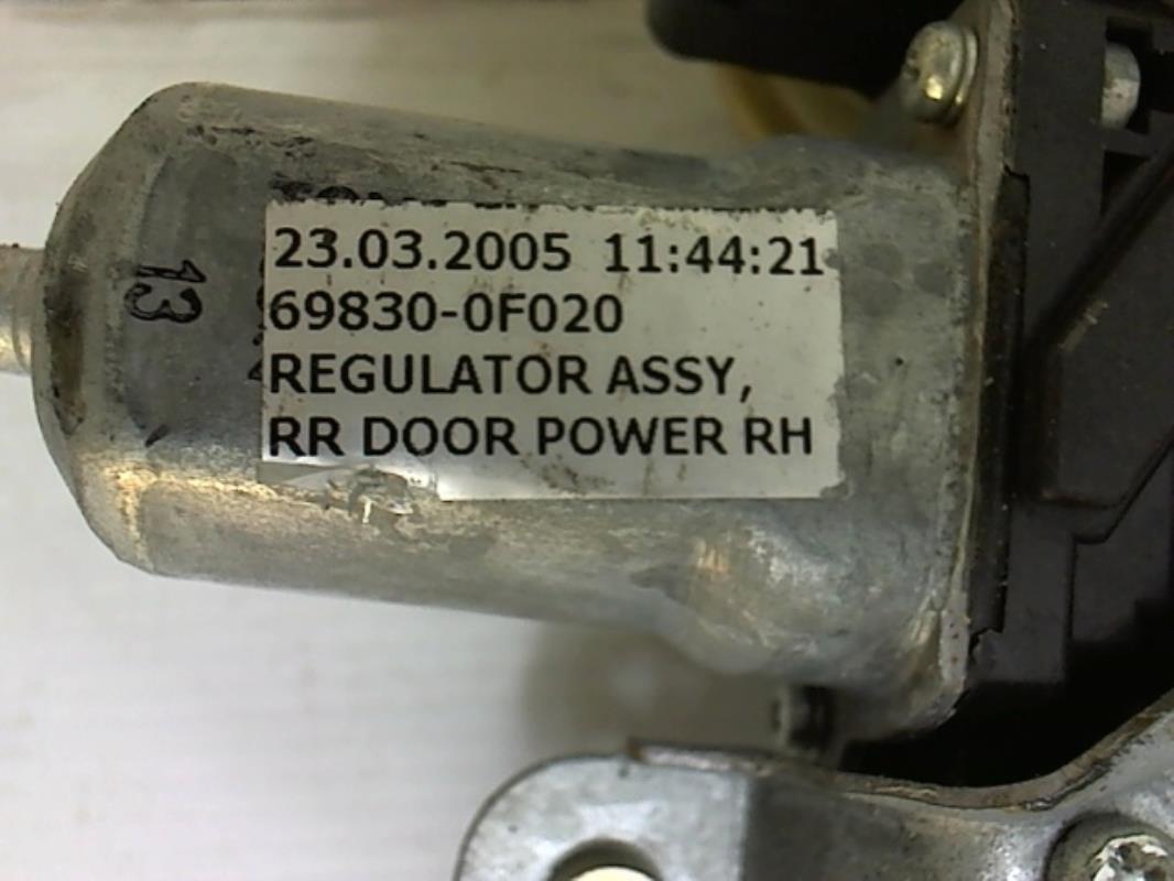 Image Leve vitre electrique arriere droit - TOYOTA COROLLA VERSO 2