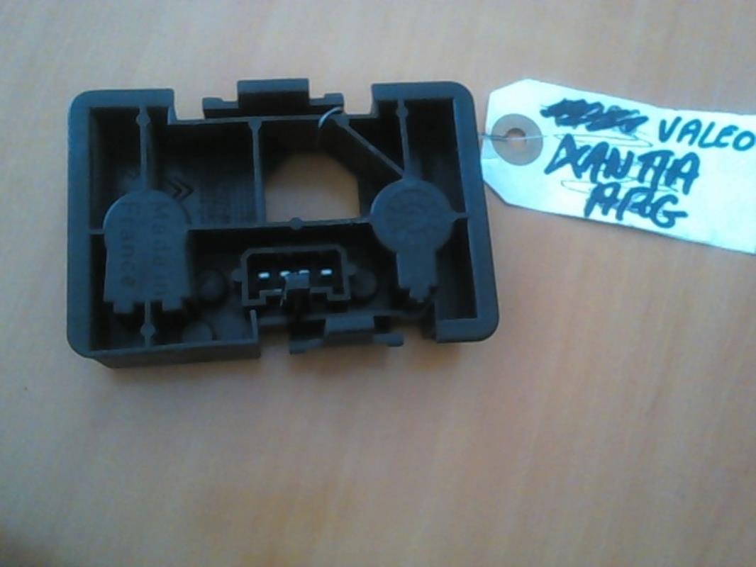 Base portalampade fanale posteriore sinistro CITROEN XANTIA PHASE 1  - 1