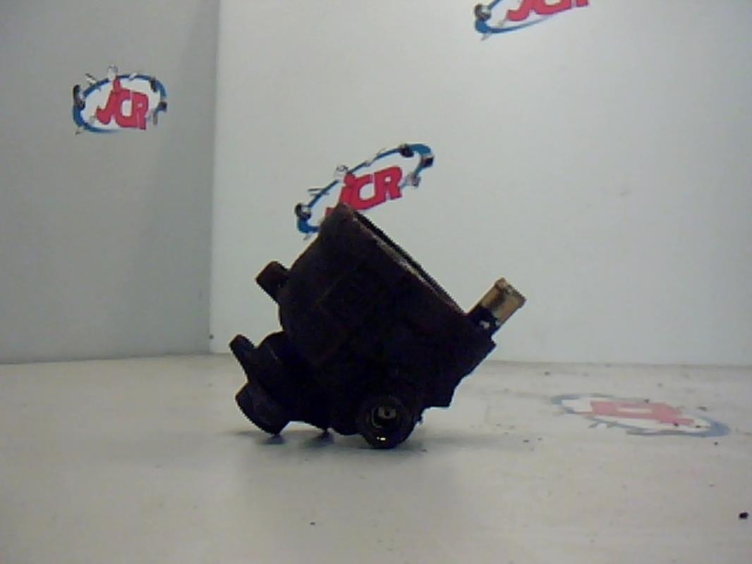 Pompe de direction RENAULT CLIO 2 PHASE 1 Diesel - 1