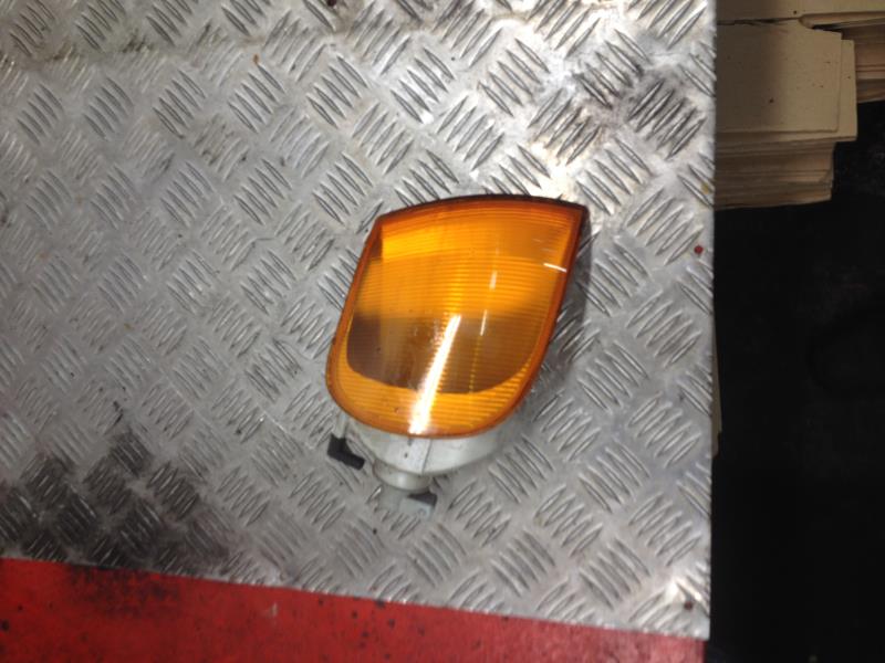 Gruppo ottico anteriore secondario destro (luci)(freccia) VOLKSWAGEN POLO 3 PHASE 1 Gasolina - 1