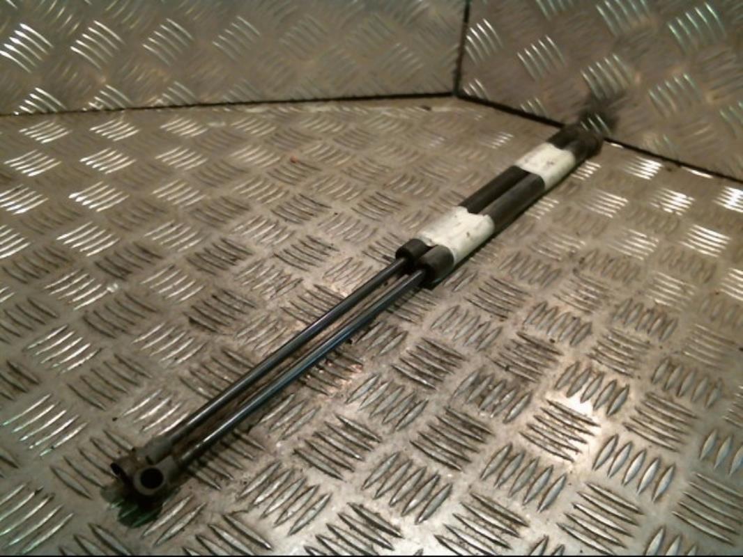 Verin de coffre AUDI A4 1 AVANT PHASE 2 BREAK Diesel - 1