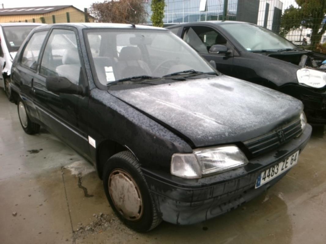 Image Feu arriere principal droit (feux) - PEUGEOT 106