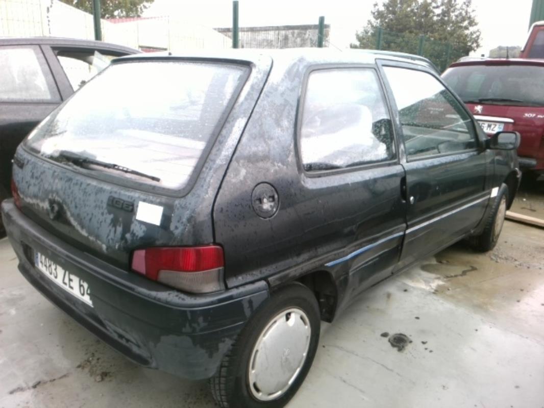 Image Feu arriere principal droit (feux) - PEUGEOT 106
