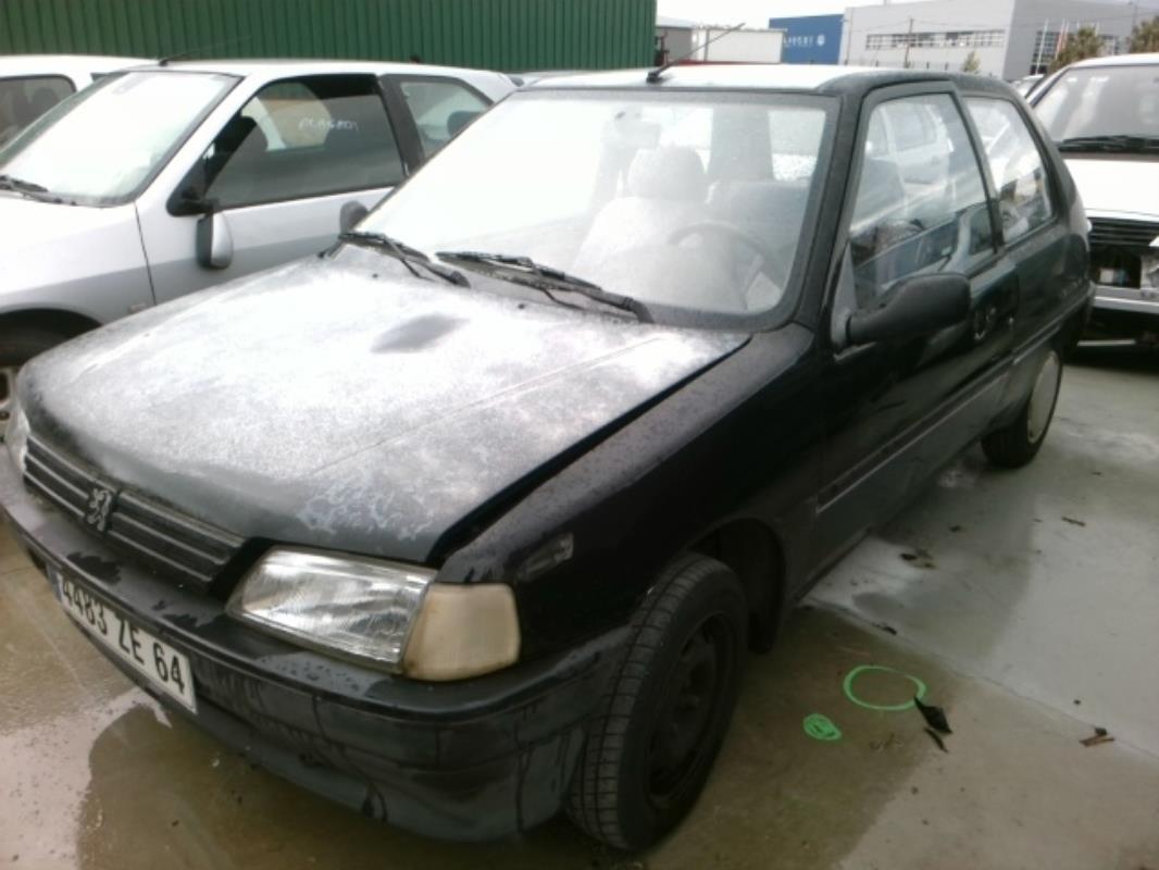 Image Feu arriere principal droit (feux) - PEUGEOT 106