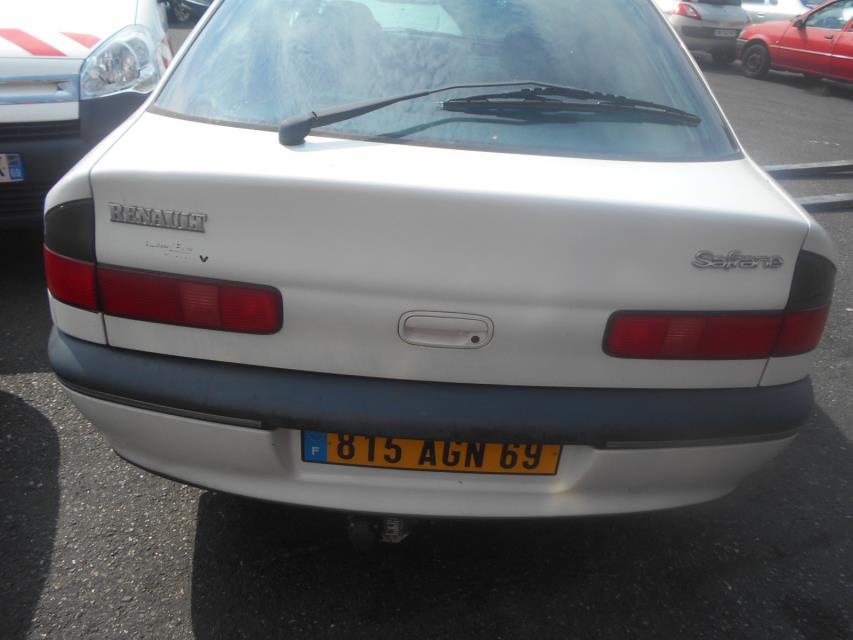 Calandre RENAULT SAFRANE PHASE 2 Diesel - 1