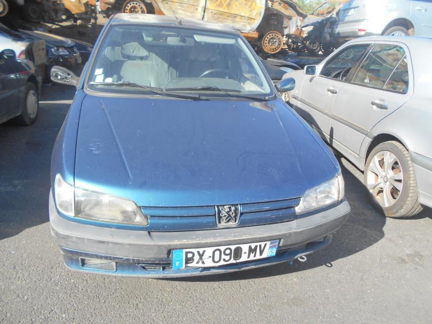 Bouton de warning PEUGEOT 306 PHASE 2 Essence - 1