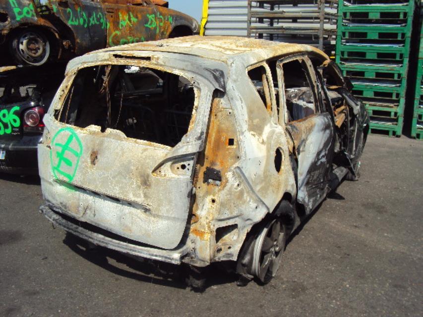 Fusee avant gauche RENAULT SCENIC 3 PHASE 1 Diesel - 1