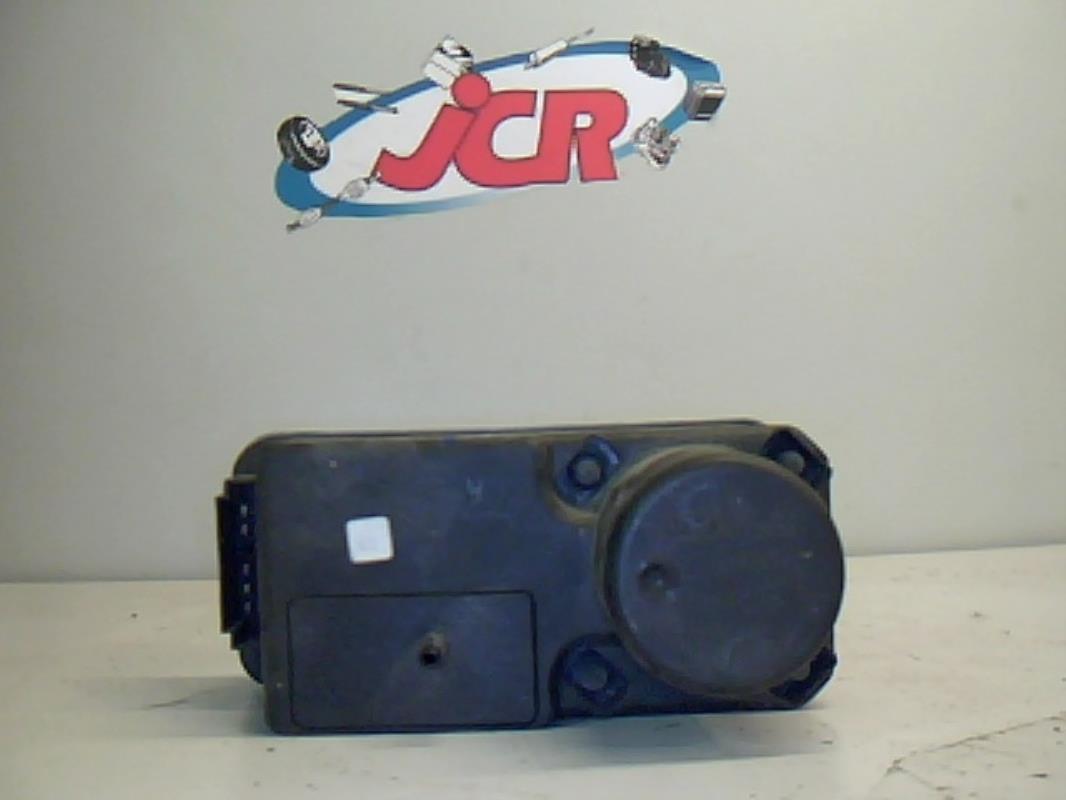 Boitier de centralisation VOLKSWAGEN GOLF II / JETTA  - 1