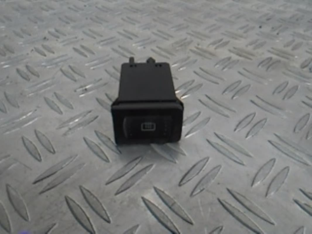 Bouton/Interrupteur VOLKSWAGEN GOLF 4 Essence - 1