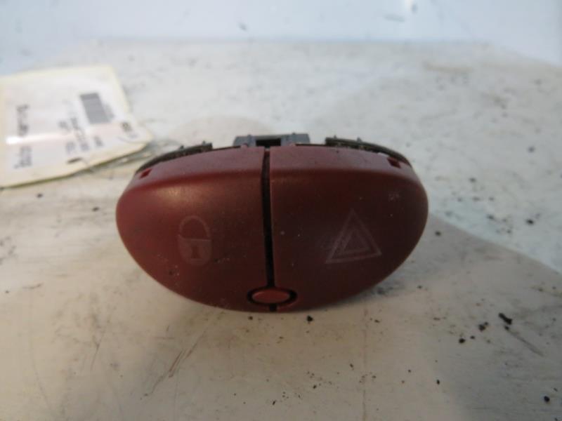 Interruttore luci emergenza CITROEN XSARA PICASSO PHASE 2 Gasolina - 1