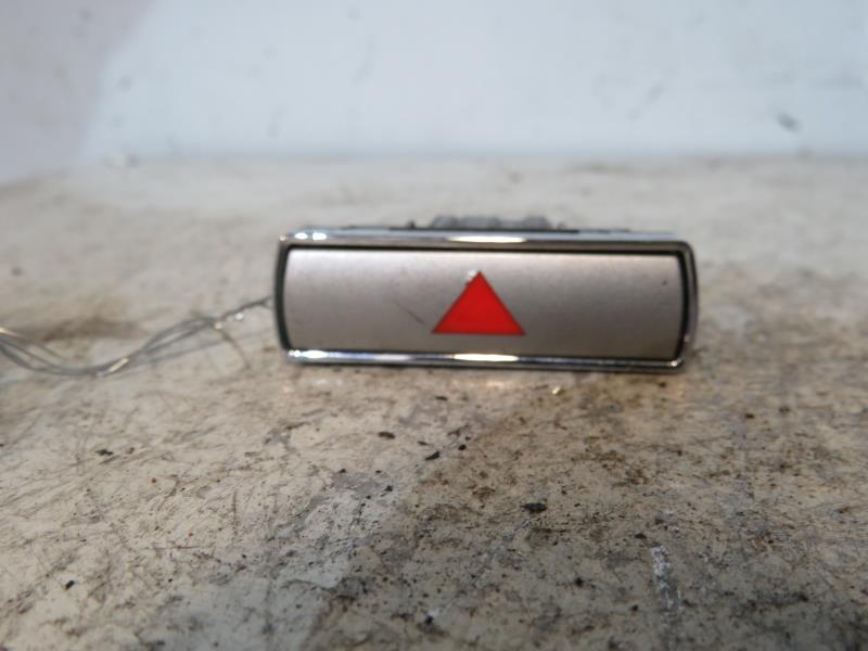 Bouton de warning FORD GALAXY 2 PHASE 1 Diesel - 1