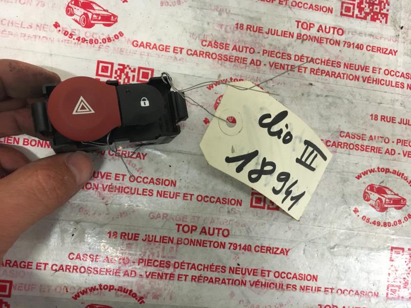 Bouton de warning RENAULT CLIO 3 PHASE 2 Diesel - 1