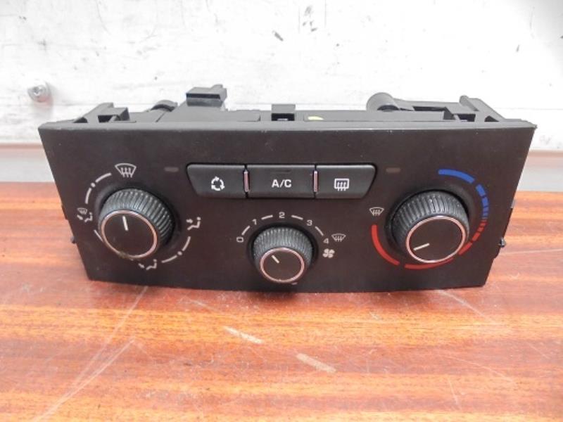 Commande chauffage PEUGEOT 207 PHASE 2 Essence - 1