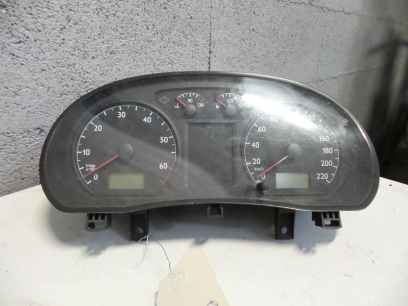 Compteur VOLKSWAGEN POLO 4 PHASE 1 Essence - 1