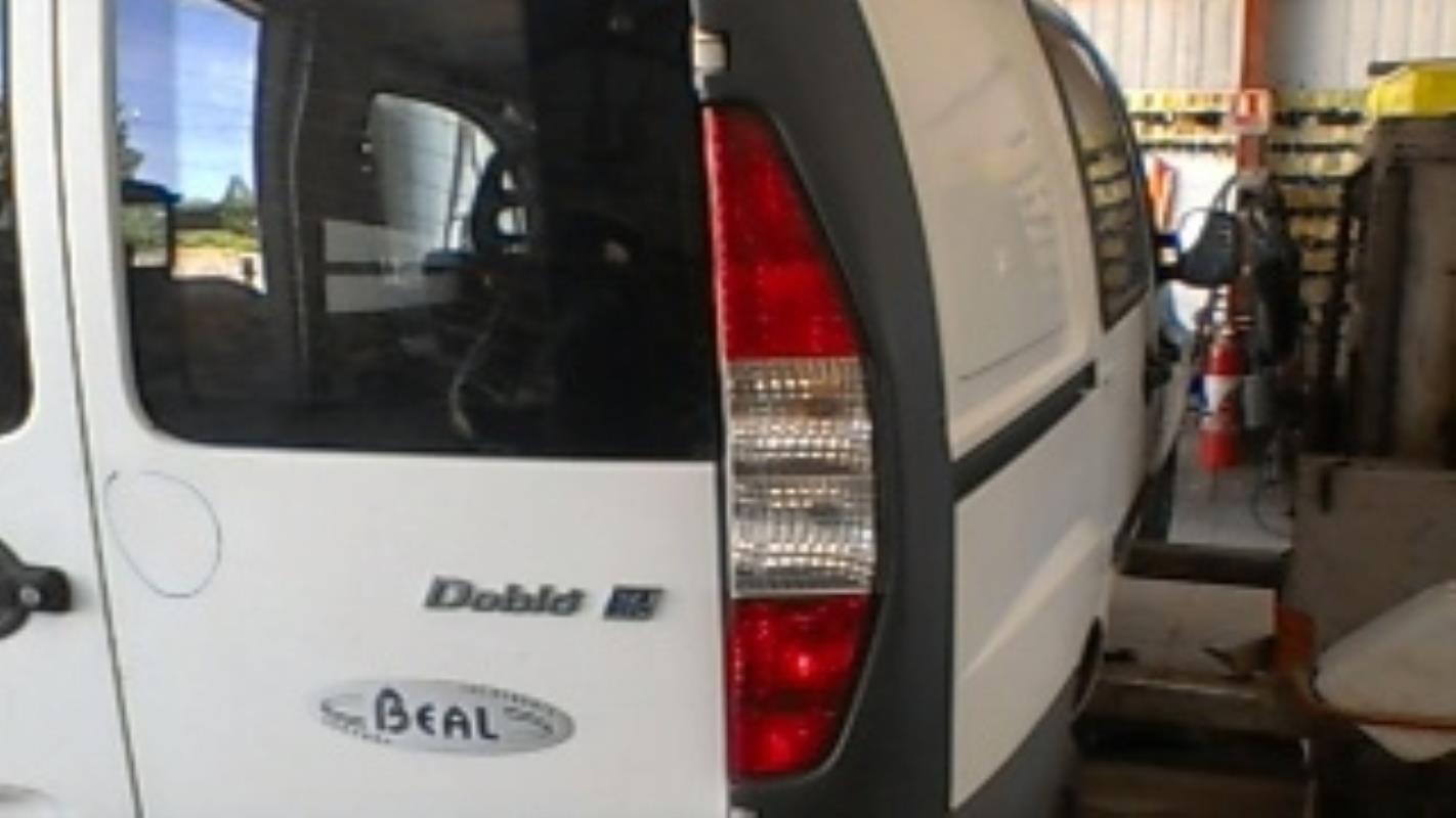 Fanale posteriore principale destro (luci) FIAT DOBLO 1 PHASE 1 Diésel - 1