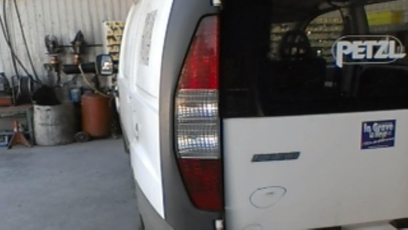 Fanale posteriore principale sinistro (luci) FIAT DOBLO 1 PHASE 1 Diésel - 1