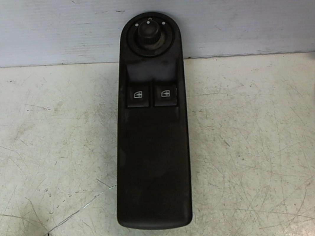 Interruptor de elevalunas RENAULT CLIO 4 PHASE 1 Diésel - 1
