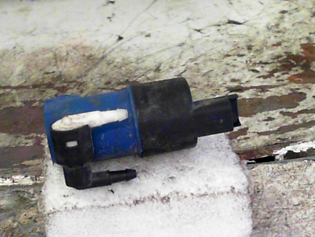 Pompe lave glace avant RENAULT CLIO 3 PHASE 1 Diesel - 1