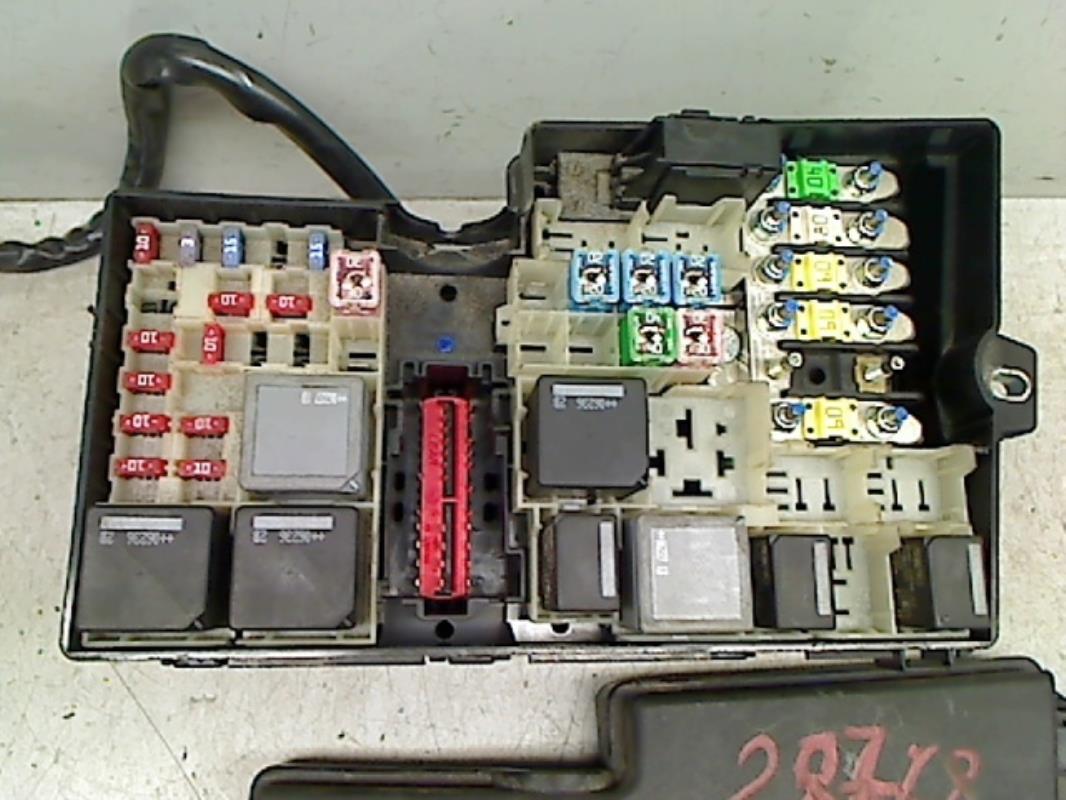 Porte fusible FORD C-MAX 1 PHASE 1 Diesel - 1