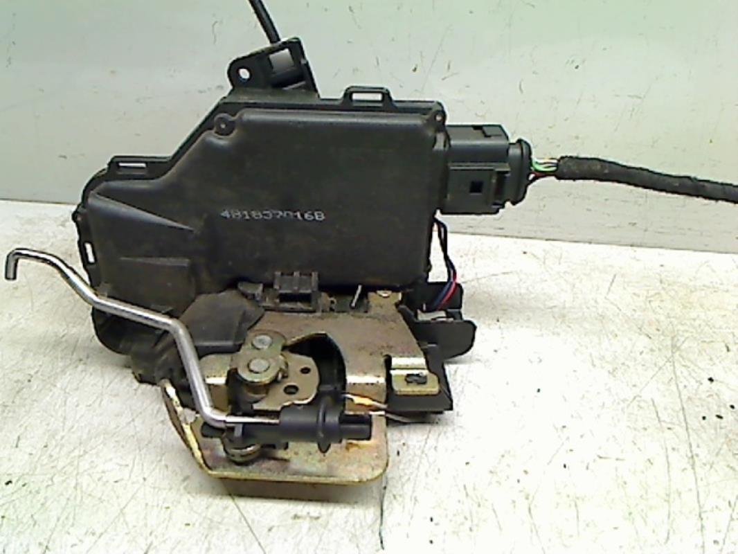 Serrure avant droit AUDI A6 2 PHASE 1 Diesel - 1
