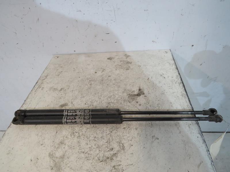 Verin de coffre ALFA ROMEO 147 PHASE 1 Essence - 1