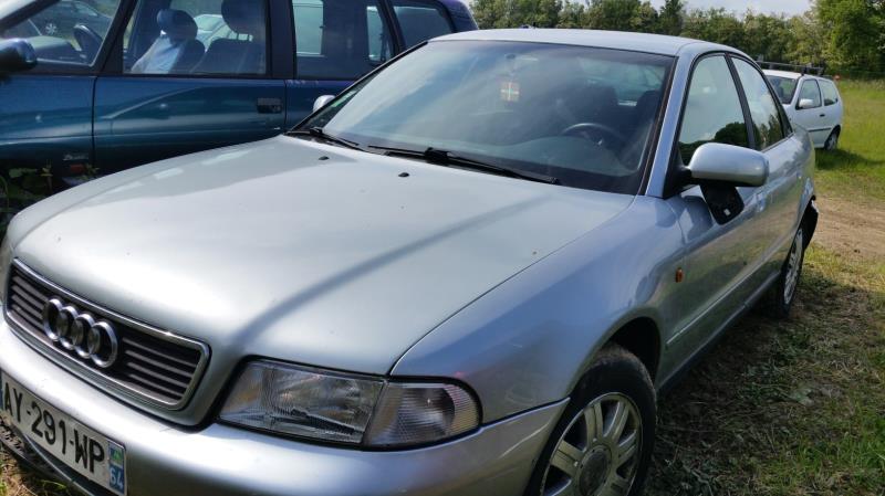Debitmetre AUDI A4 1 PHASE 1 Essence - 1