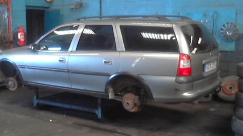 Capot OPEL VECTRA B  - 1
