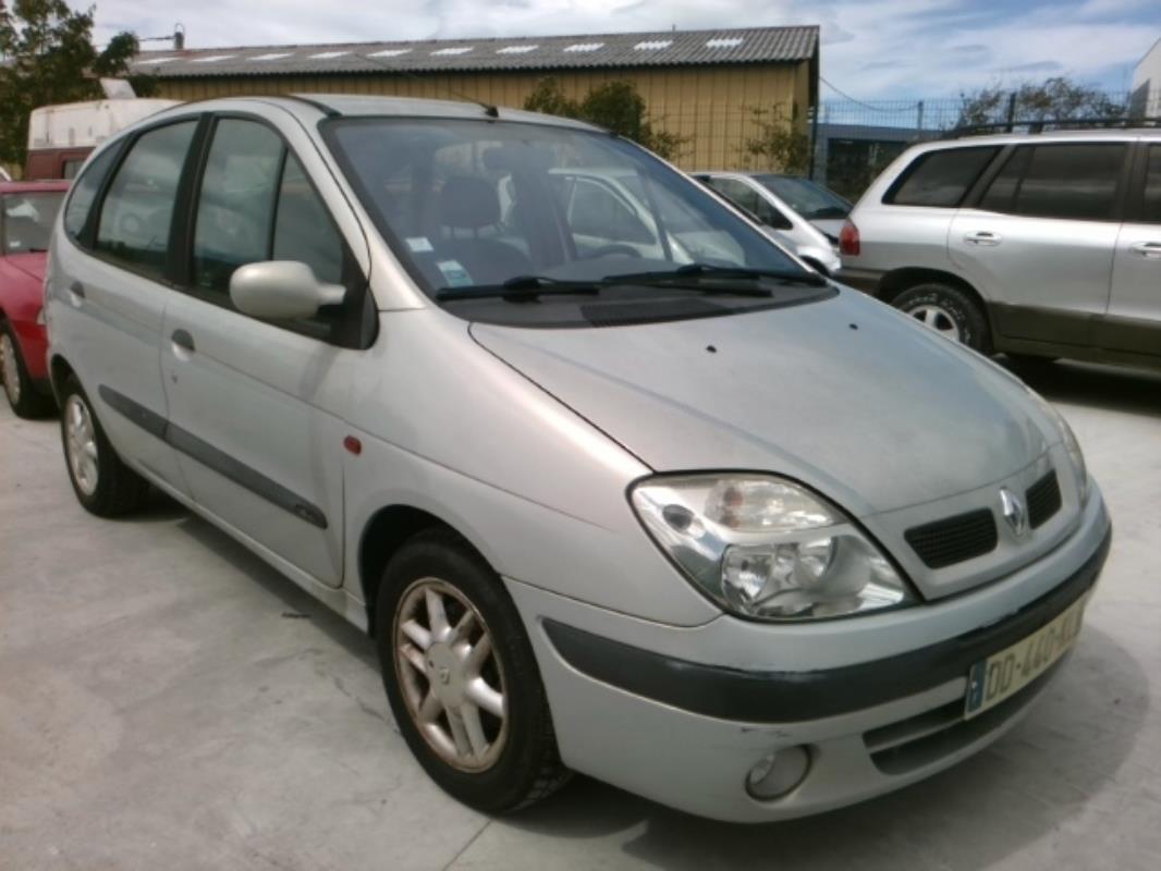 Image Culasse - RENAULT SCENIC 1