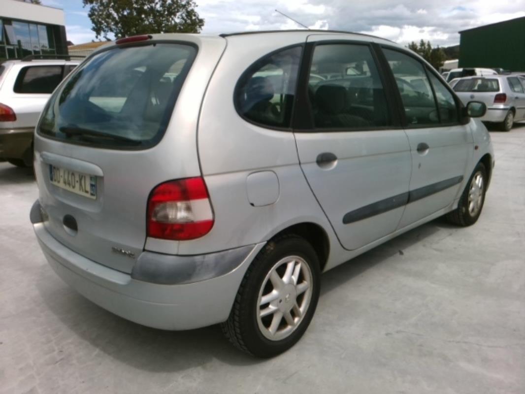 Image Culasse - RENAULT SCENIC 1