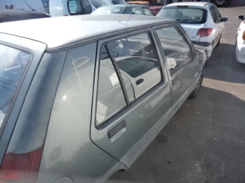Fusee avant gauche RENAULT SUPER 5 Essence - 1