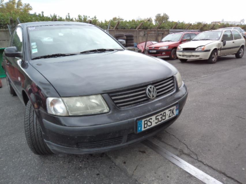 Cintura di sicurezza anteriore destra VOLKSWAGEN PASSAT 4 PHASE 1 Diésel - 1