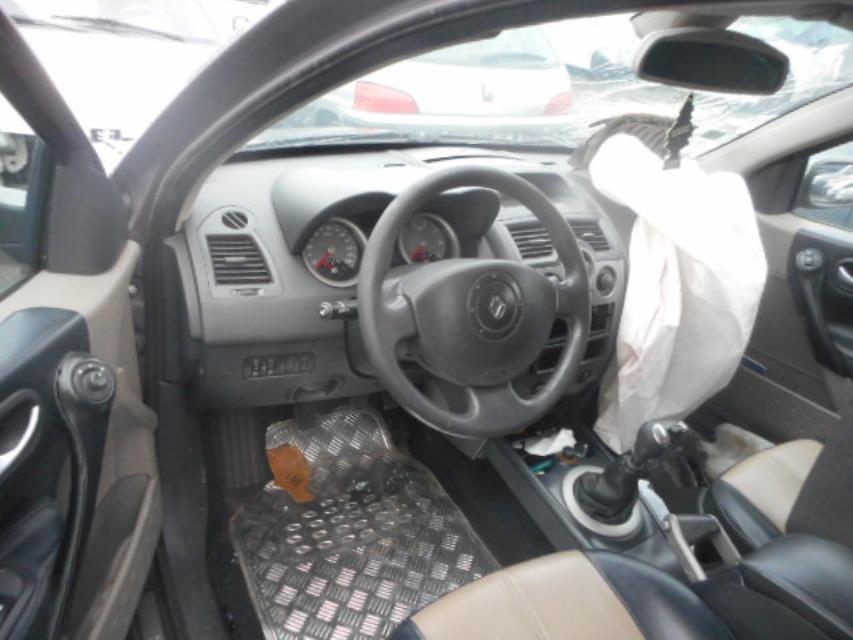 Maniglia portiera posteriore sinistra RENAULT MEGANE 2 PHASE 1 Diésel - 1