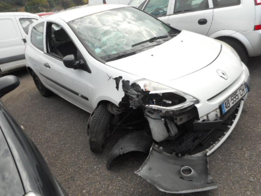 Bouton de warning RENAULT CLIO 3 PHASE 2 Diesel - 1